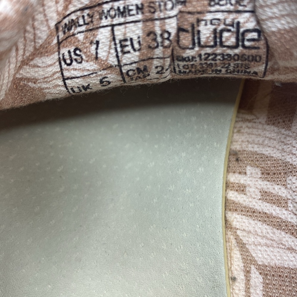 Hey Dude Beige Wendy Chambray Shoes - Picture 10 of 10